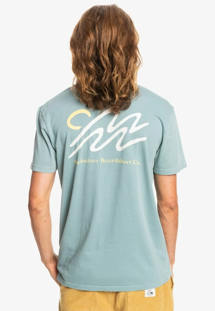 Remise ✔️ Quiksilver SLOW MOVER - T-shirt Imprimé - Sea Pine ❤️ 2 Remise ✔️ Quiksilver SLOW MOVER - T-shirt Imprimé - Sea Pine ❤️ – Image 2