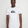 De gros 🧨 Quiksilver COMP LOGO SS - T-shirt Imprimé - White 🌟