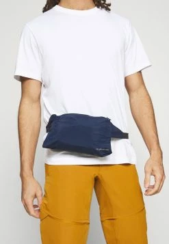 Grosses soldes 👏 Quiksilver POP OVER - Veste Coupe-vent - Navy Blazer 😍 -Quiksilver Soldes Boutique 320a0d9b2c4949b8a44d3c1108a7df60