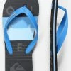 Coupon 😍 Quiksilver MOLOKAI WORD BLOCK - SANDALEN FÜR MÄNNER AQYL100986 - Tongs - Blue/black/blue 💯
