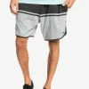 Acheter 🛒 Quiksilver ENGINEERED SCALLOP - Short - Black 🎉