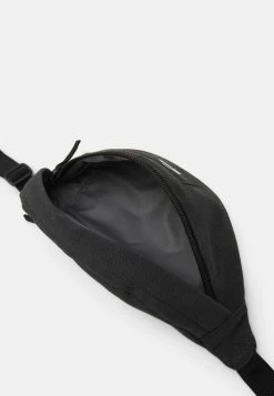 Grosses soldes 🧨 Quiksilver PUBJUG - Sac Banane - Black ⭐ 6 Grosses soldes 🧨 Quiksilver PUBJUG - Sac Banane - Black ⭐ -Quiksilver Soldes Boutique b2644cb2c0644a51b45da99091681a42