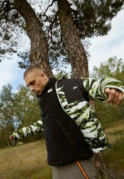 De gros 👍 Quiksilver WOLFS HEAD - Veste D'hiver - Moon Snow White 🔔 -Quiksilver Soldes Boutique ea4b02e9345747f28caaf9bb9a9ed014